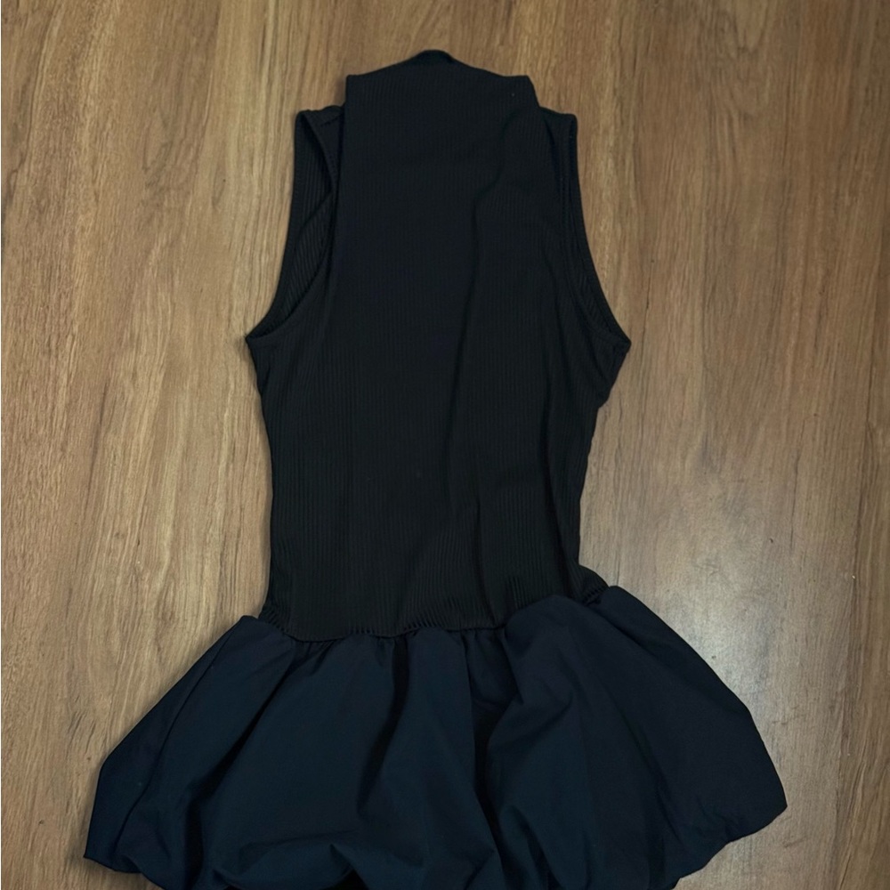 Elegant Black Sleeveless Dress
